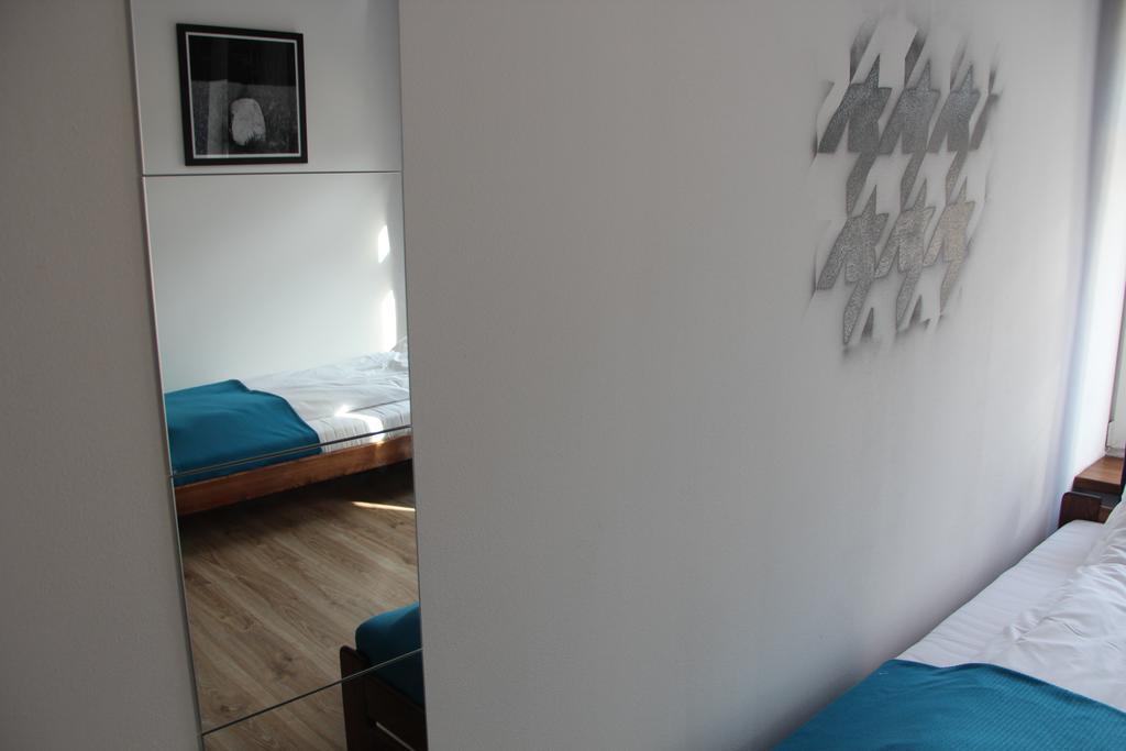 Baba Hostel Калиш Экстерьер фото