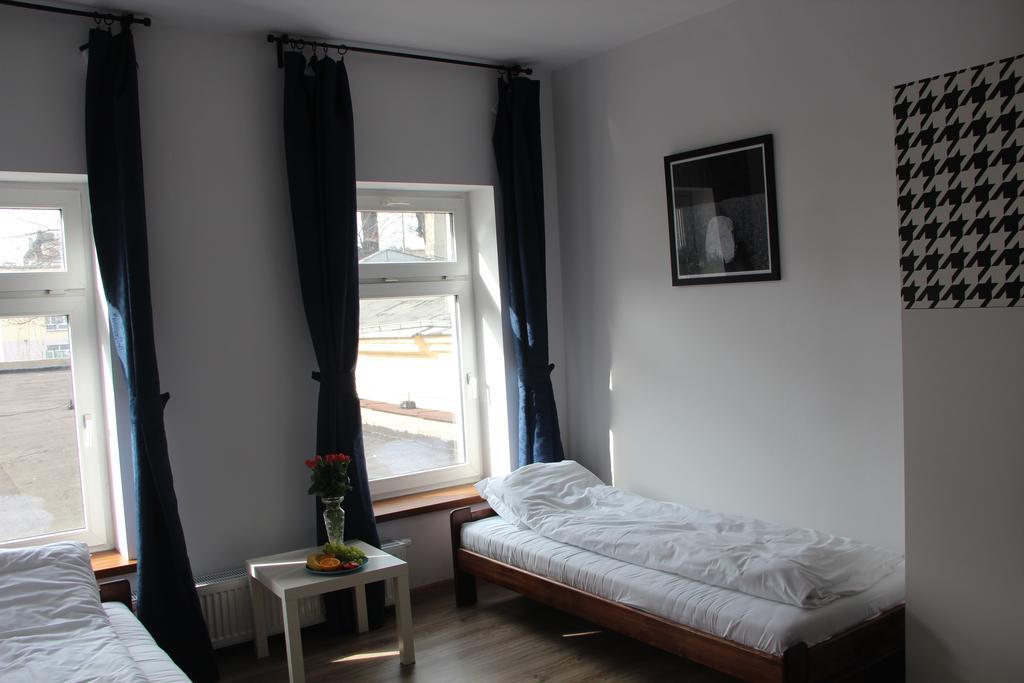 Baba Hostel Калиш Номер фото