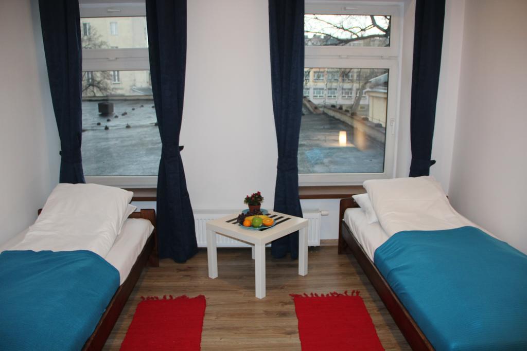Baba Hostel Калиш Номер фото