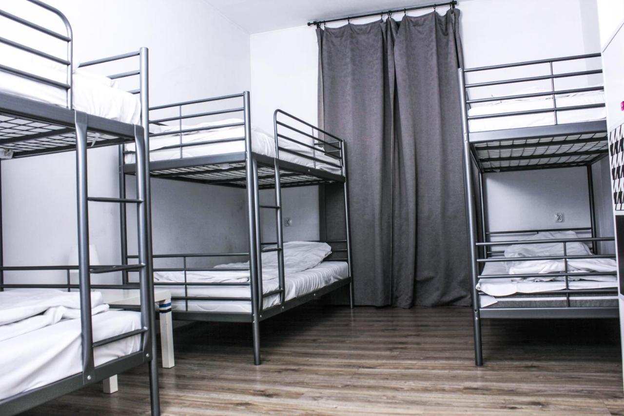 Baba Hostel Калиш Экстерьер фото